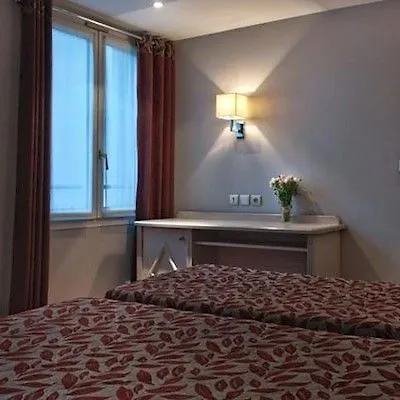 Hotel Eugenie Paříž 3*,